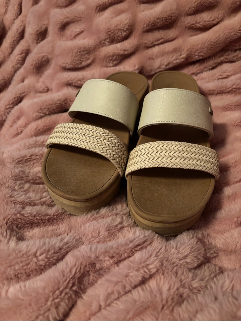 Reef Women’s Cream and Tan Slip-On Dual Strap Sandals - Picture 4 of 7